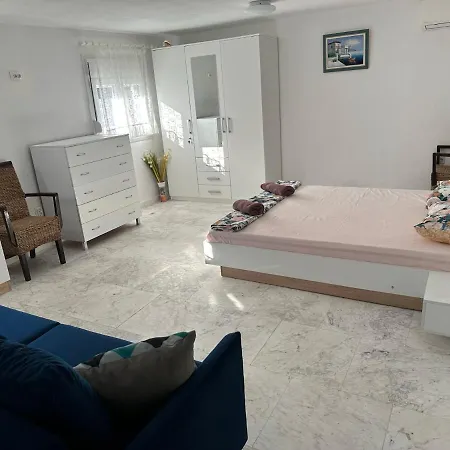 Summer House Dabovi Holiday home
